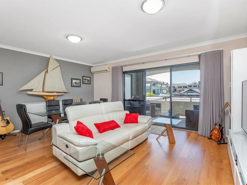 87/12 Citadel Way, Currambine WA 6028