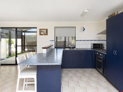 1B/2 Hamersley Road, Lancelin WA 6044