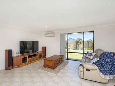 1B/2 Hamersley Road, Lancelin WA 6044