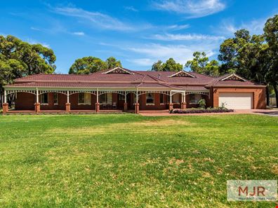8 Rushton Road, Martin WA 6110
