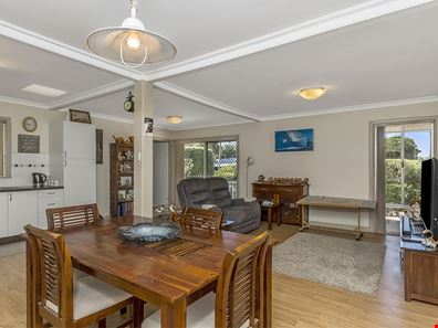 12 Fitzpatrick Street, Waroona WA 6215