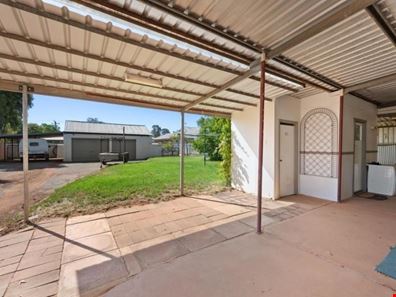 90 Killarney Street, Hannans WA 6430