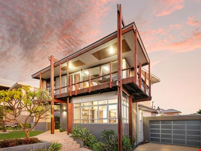 18 Lynn Street, Trigg WA 6029