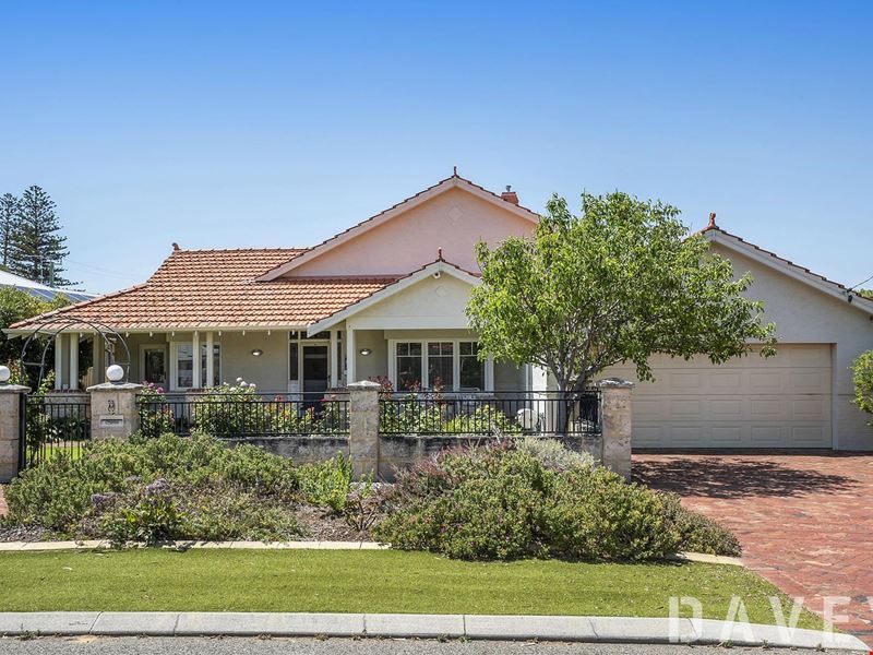 25 Mary Street, Watermans Bay WA 6020