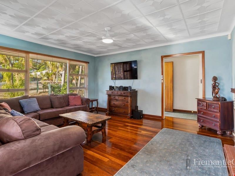 5 Shelshaw Street, Melville WA 6156