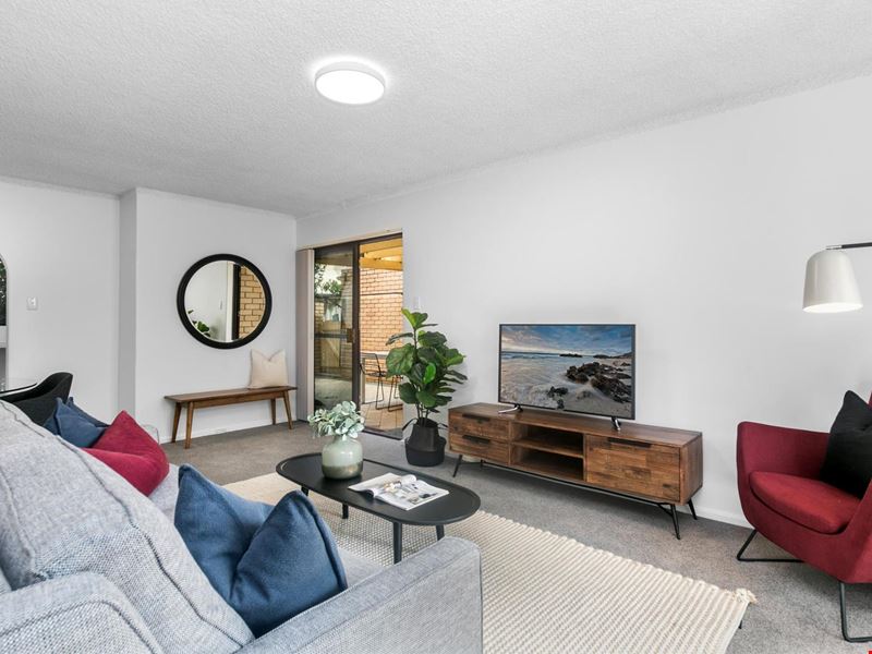 2/158 Melville Parade, Como WA 6152