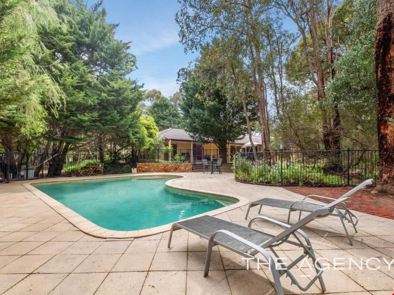 6655 Stoneville Road, Stoneville WA 6081