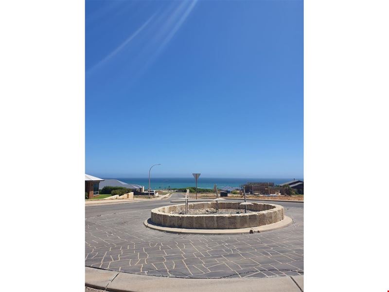 5 Sunset Cove, Dongara WA 6525