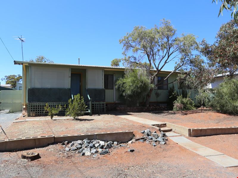 48 Larkin St, Kambalda East WA 6442