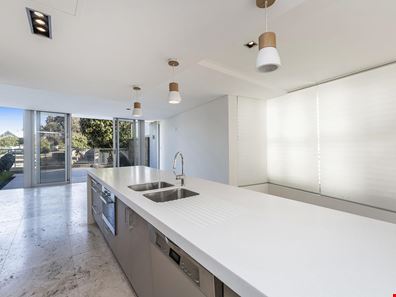 1/4 Torcello Mews, Mandurah WA 6210