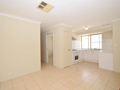 33C Mosaic Street East, Shelley WA 6148