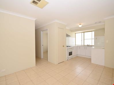 33C Mosaic Street East, Shelley WA 6148