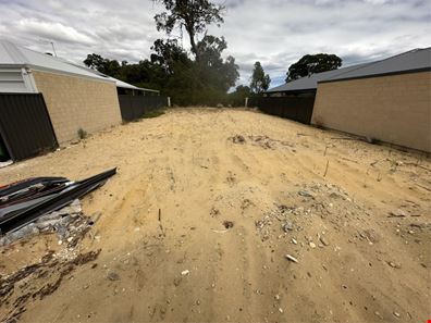 3 Chipping Loop, Lakelands WA 6180