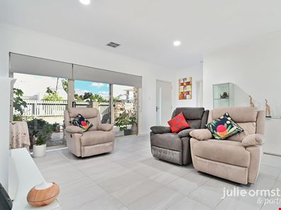 5 Moray Grove, Gnangara WA 6077