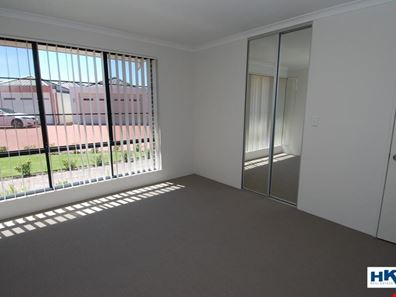 4/10 Cordovan Parkway, Aveley WA 6069