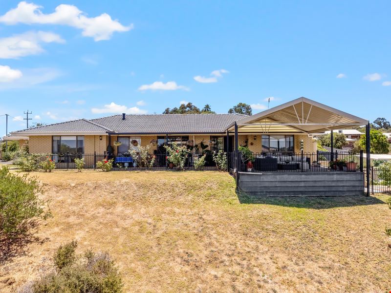 38 Barlee Street, Bridgetown WA 6255