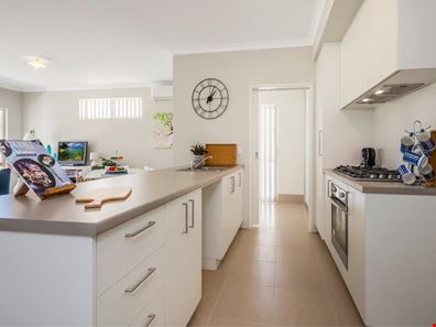 32B Brandon Way, Lynwood WA 6147