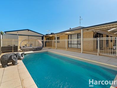 20 Finchley Avenue, Meadow Springs WA 6210