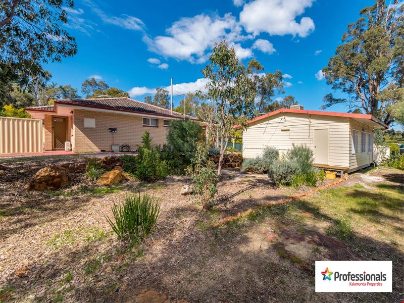 14B Crayden Road, Kalamunda WA 6076