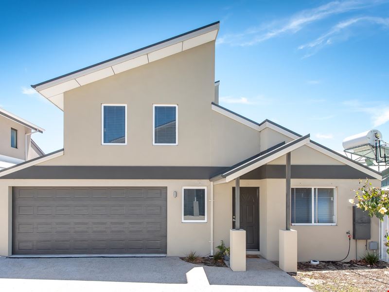 3/12 Laurence Road, Innaloo WA 6018