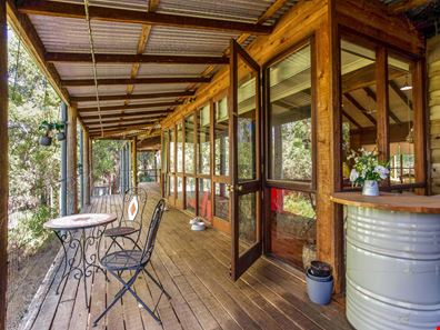 1 Simons Drive, Roleystone WA 6111