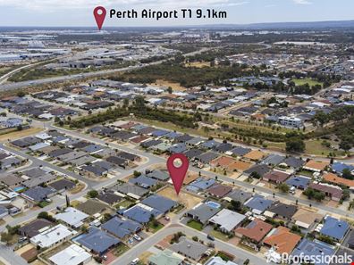 16 Saligna Bend, Wattle Grove WA 6107