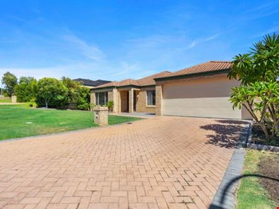 68 Clydebank Crescent, Kinross WA 6028