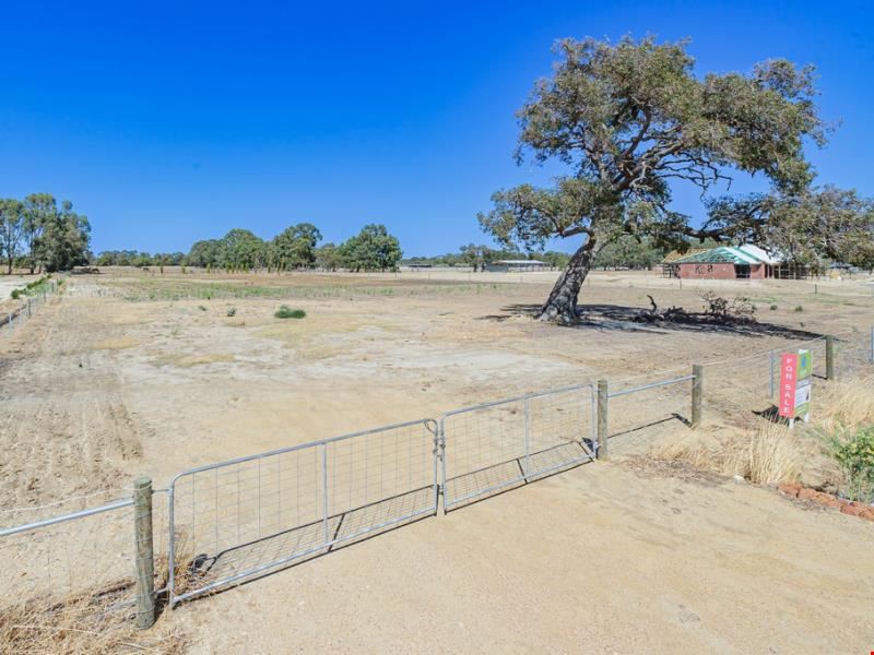 14 Harness View, Serpentine WA 6125