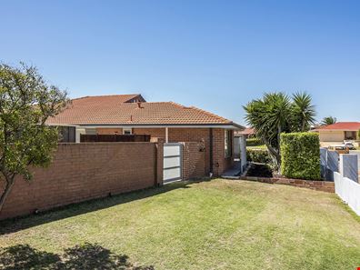 4 St Georges Court, Connolly WA 6027