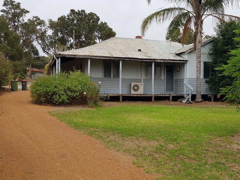 27 Robinson Street, Gingin WA 6503