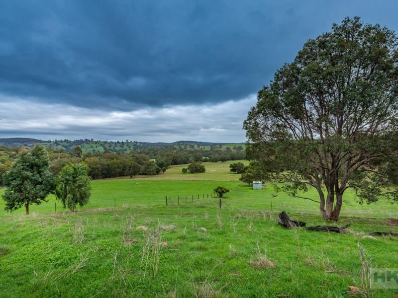 147 Chittering Valley Road, Lower Chittering WA 6084