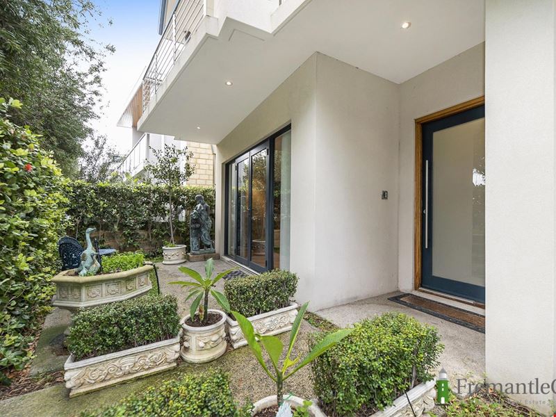 124 Marine Tce, South Fremantle WA 6162