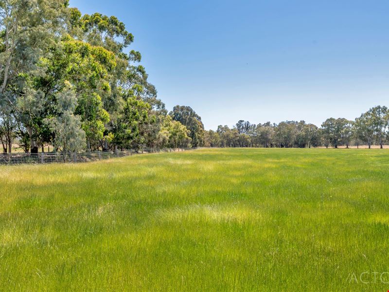 98 Rowe Road, Serpentine WA 6125