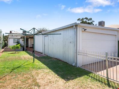 73 Campbell Street, Lamington WA 6430