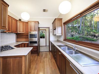 29 Simons Drive, Roleystone WA 6111