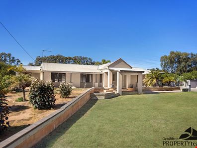 84 Tulloch Drive, Dongara WA 6525