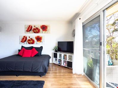 26/212 Hampden Road, Crawley WA 6009