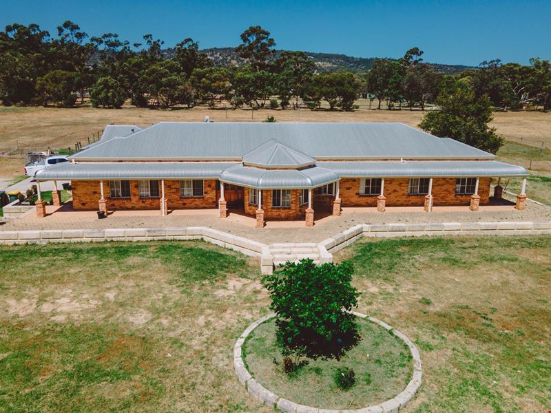 252 Moore Road, Baskerville