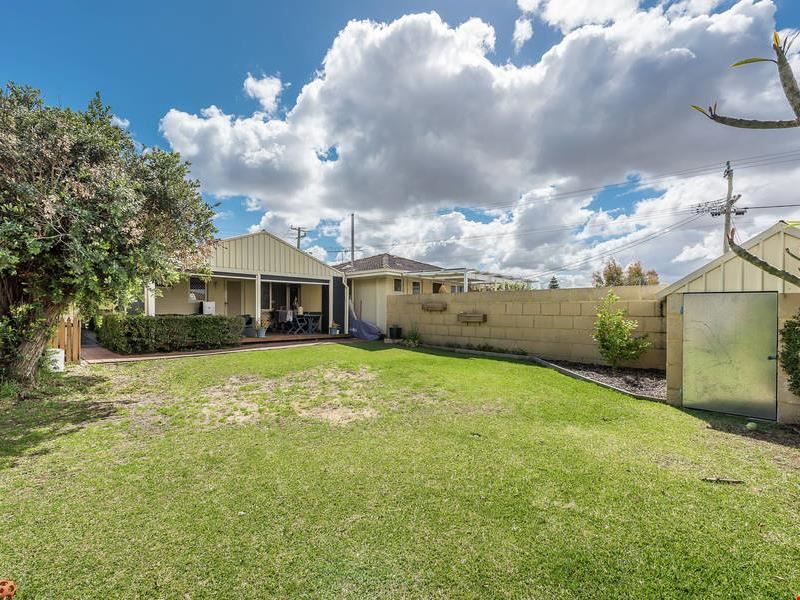 100 Poincaire Street, Stirling WA 6021