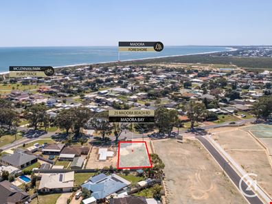 25 Madora Beach Rd, Madora Bay WA 6210