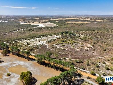 361 Tangletoe Road, Muckenburra WA 6503