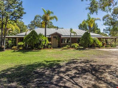166 Woodland Parade, Stake Hill WA 6181