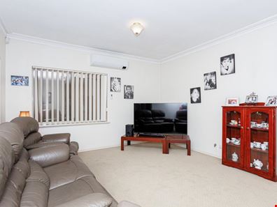 12 Dandenong Way, Alexander Heights WA 6064