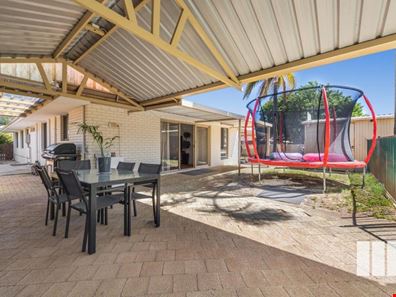 75 Moreing Street, Redcliffe WA 6104