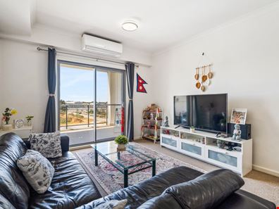 35/1 Kentucky Court, Cockburn Central WA 6164