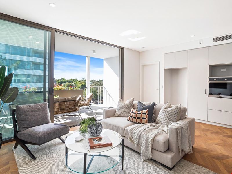 104/21 Henley Street, Como WA 6152