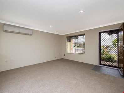 181B Belmont Avenue, Cloverdale WA 6105