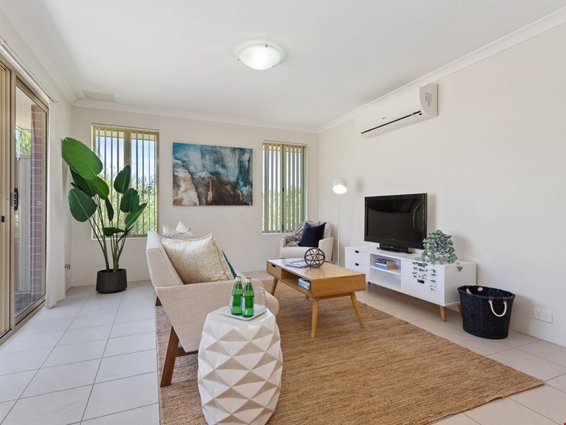 8/159 Hamilton Street, Queens Park WA 6107