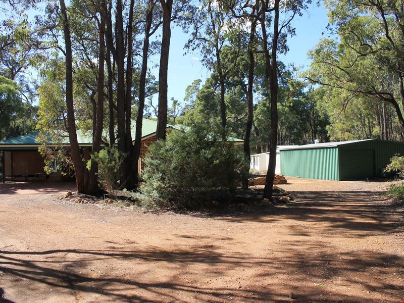 38 Braidwood Pass, Gidgegannup WA 6083