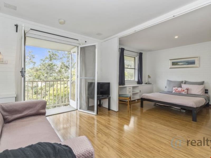 26/70-72 Broadway, Crawley